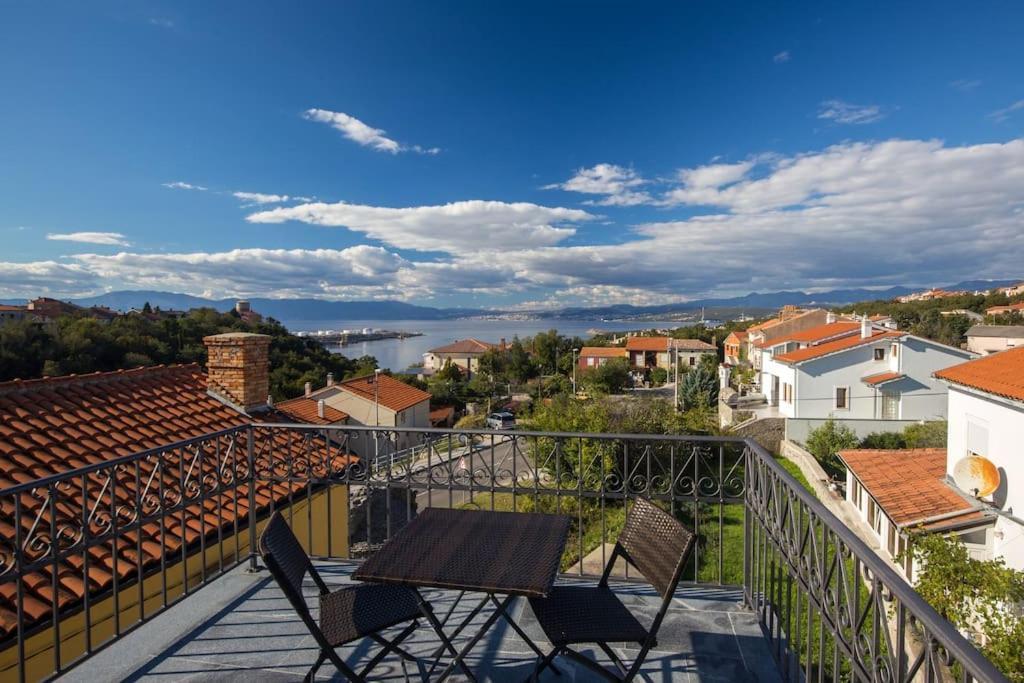 Villa Ajda - Green Room Omisalj Exterior photo